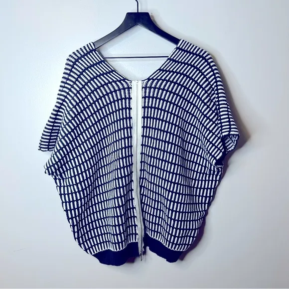 Free People Something Special Poncho‎ Navy White Size M - Image 4