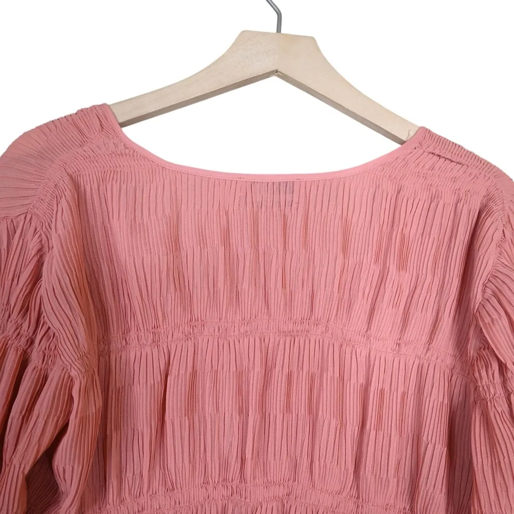 Urban Outfitters Women's S Aliyah Plisse Crop Blouse - Image 6