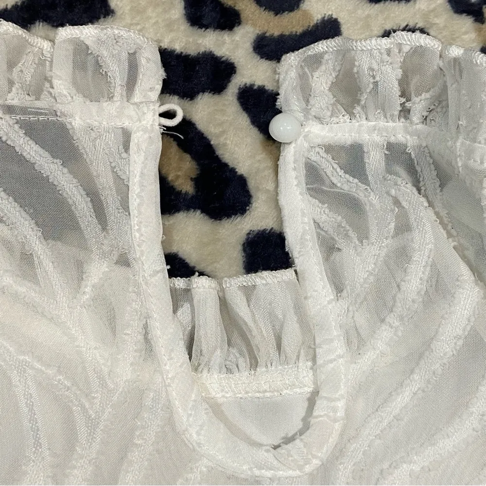 white blouse Size M - Image 8