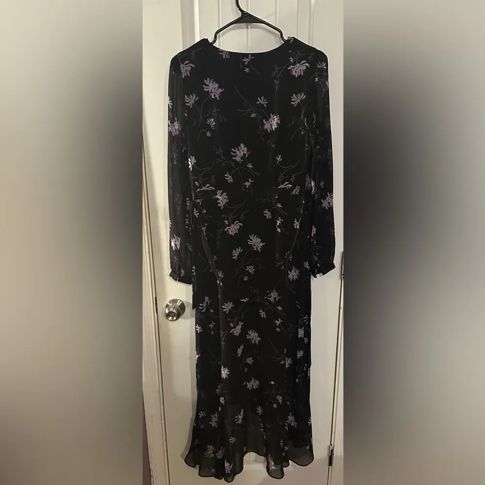 Banana Republic Sheer Black Floral Maxi
Dress, size 2 - Image 6