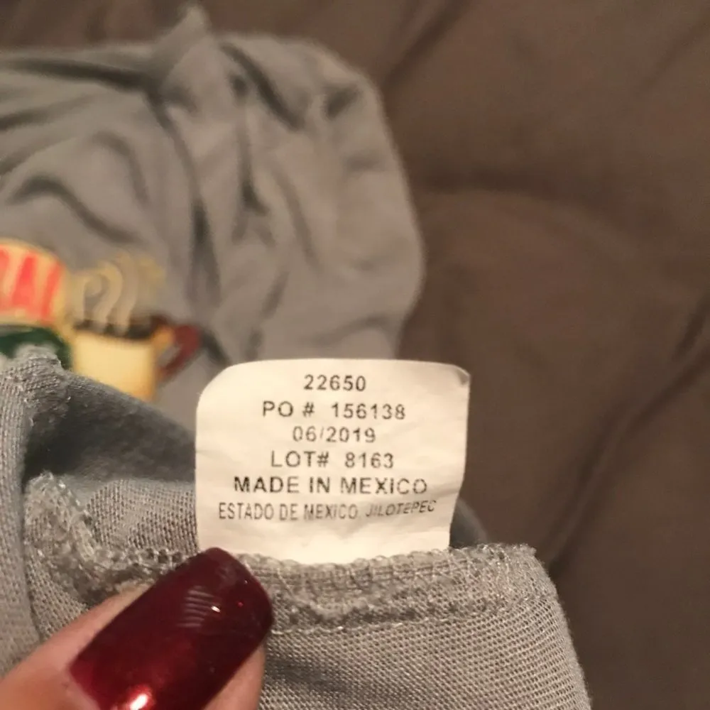 Friends Central Perk Grey Logo T - Image 4