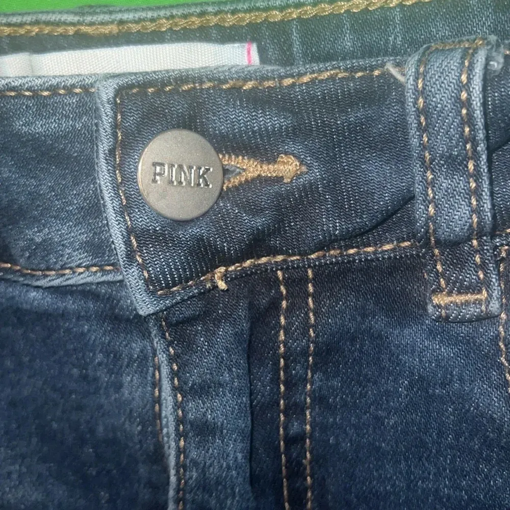 PINK Victoria Secret Denim Shorts size 8 - Image 4