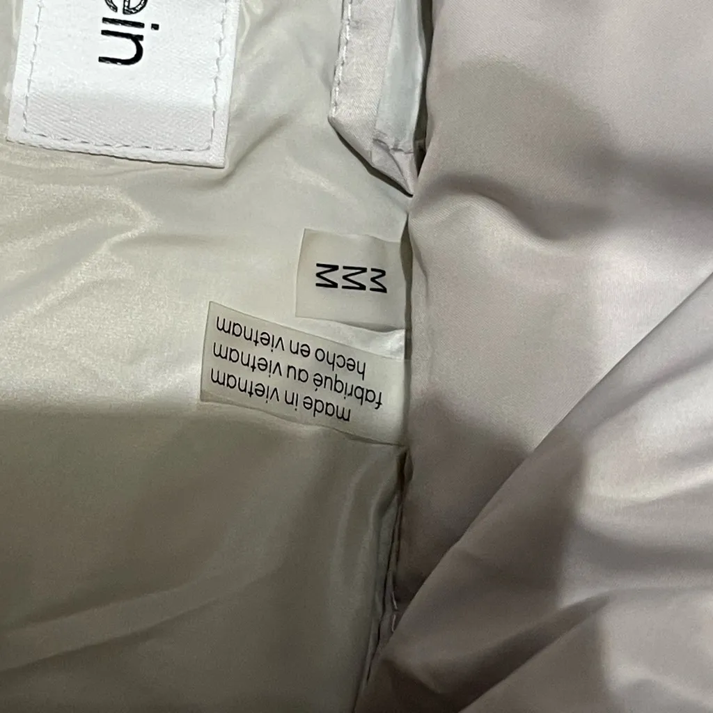 Calvin Klein  Puffer Jacket - Image 6