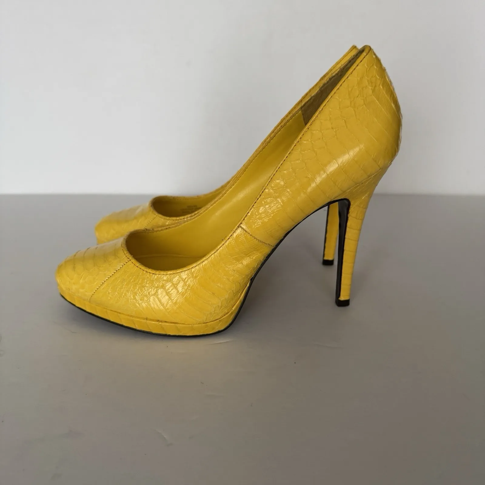 Lauren Ralph Lauren‎ Heels Womens Kailee Platform Pumps Yellow Snake Print 8.5 B - Image 2