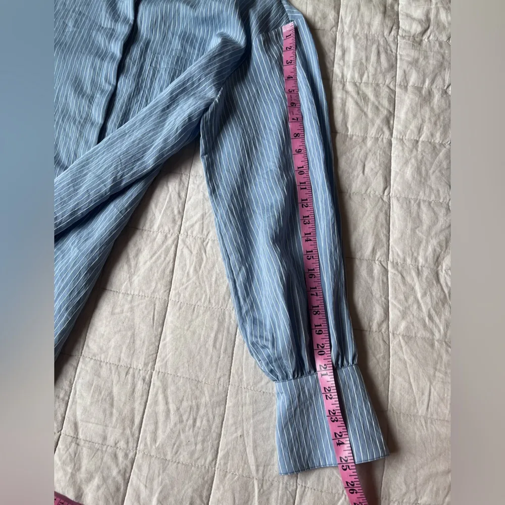 NWOT House Of Harlow Ivory Blouse Light Blue Stripe Button Down Shirt - XL - Image 7