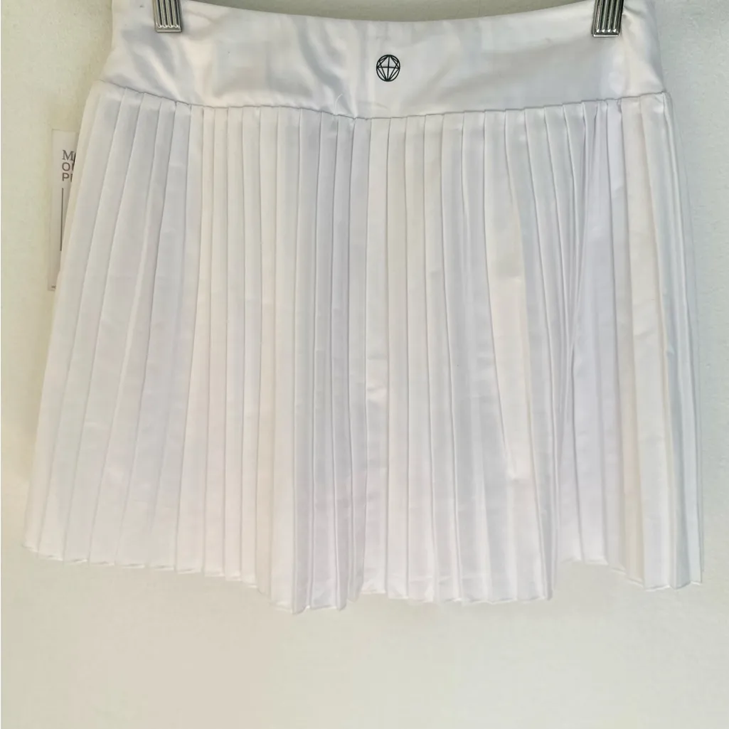 White Pleated Golf Skort, NWT - Image 5