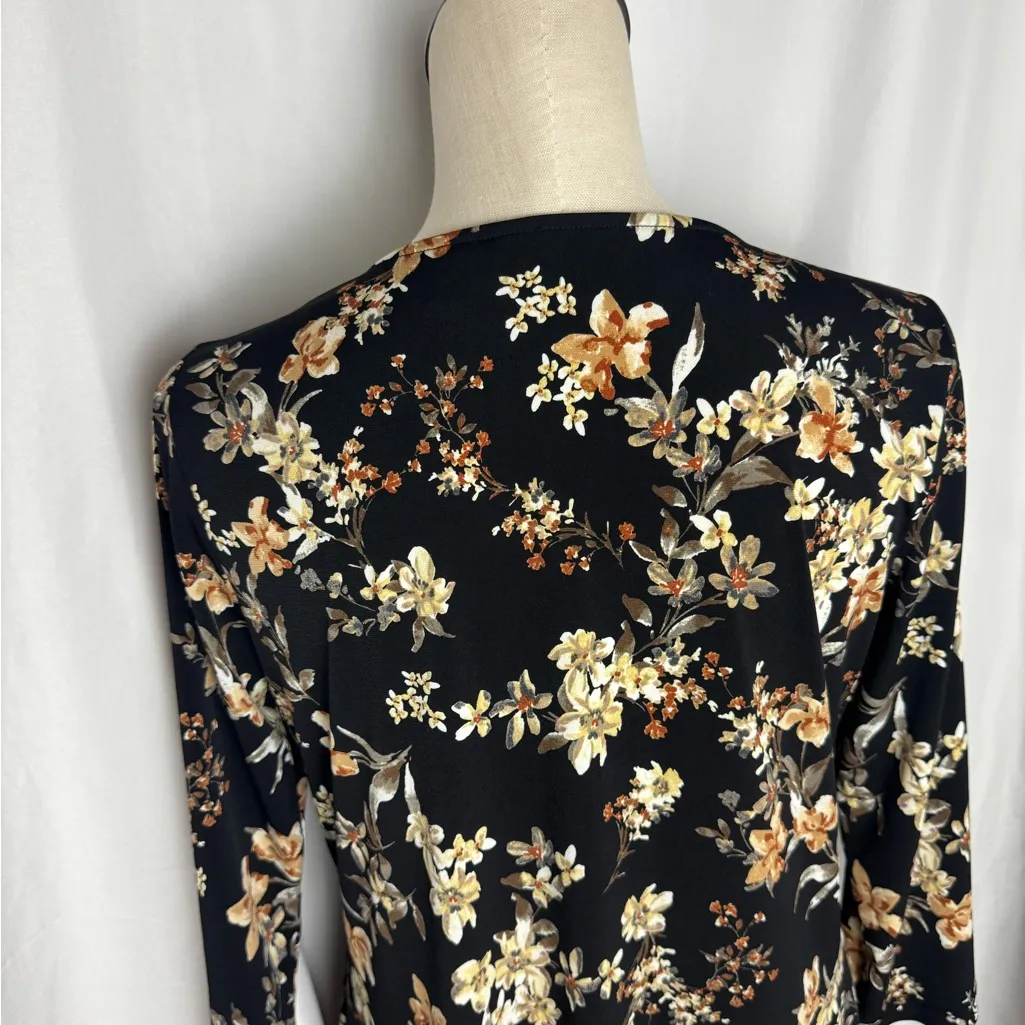 Susan Graver Floral Black Women's blouse office business 
Fall trendy small - Image 5