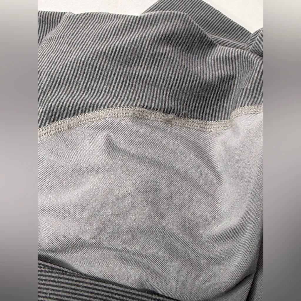 Mountain Hardwear WickQ 1/4 Zip Pullover Size M Gray Stretch Activewear Running - Image 14