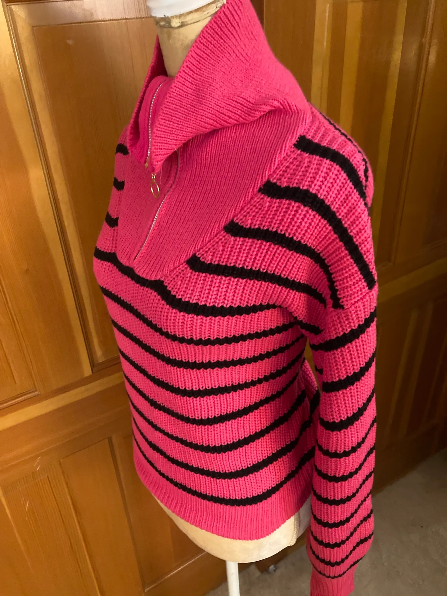 New!  Women’s Striped Pattern Colorblock Drop Shoulder Sweater - Image 3