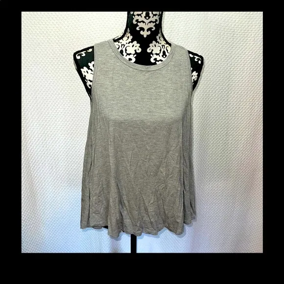 Dina Be Gray Open Back Super Soft Strechable Tank Top Size Small Muscle Tee. - Image 8