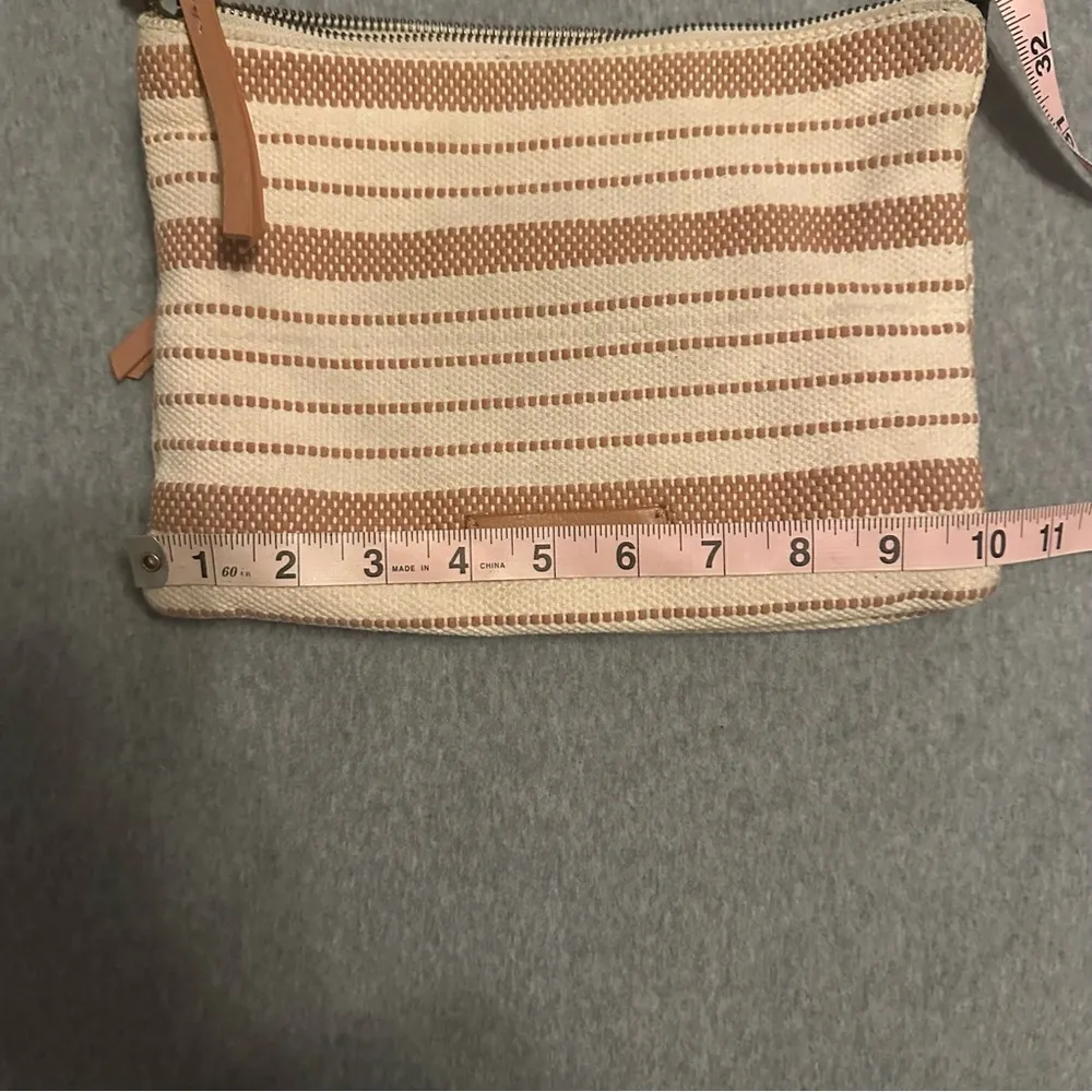 Lucky Brand Natural Striped Purse Long Brown Leather Strap - Image 5