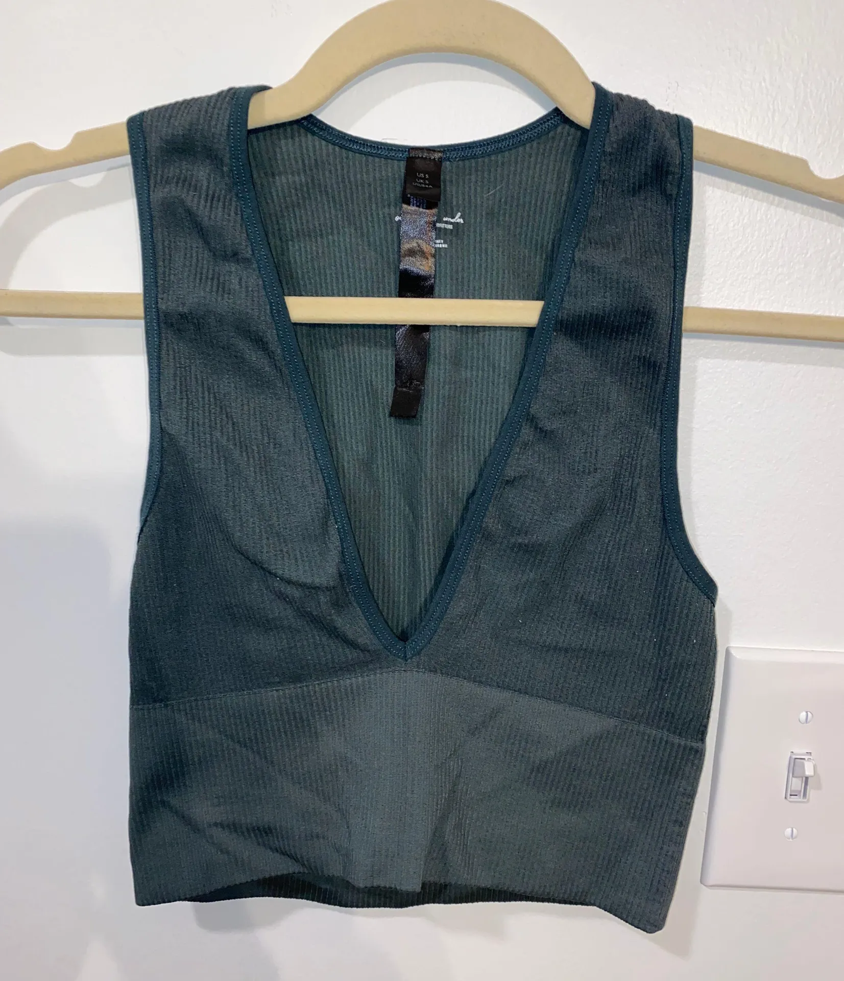 Urban Outfitters Out From Under Hailey Seamless Plunging Bra Top - Image 2