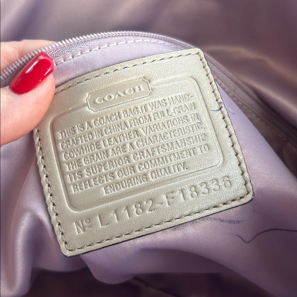 Coach Oversized ivory taupe leather Laura tote bag F18336 embossed preppy - Image 4