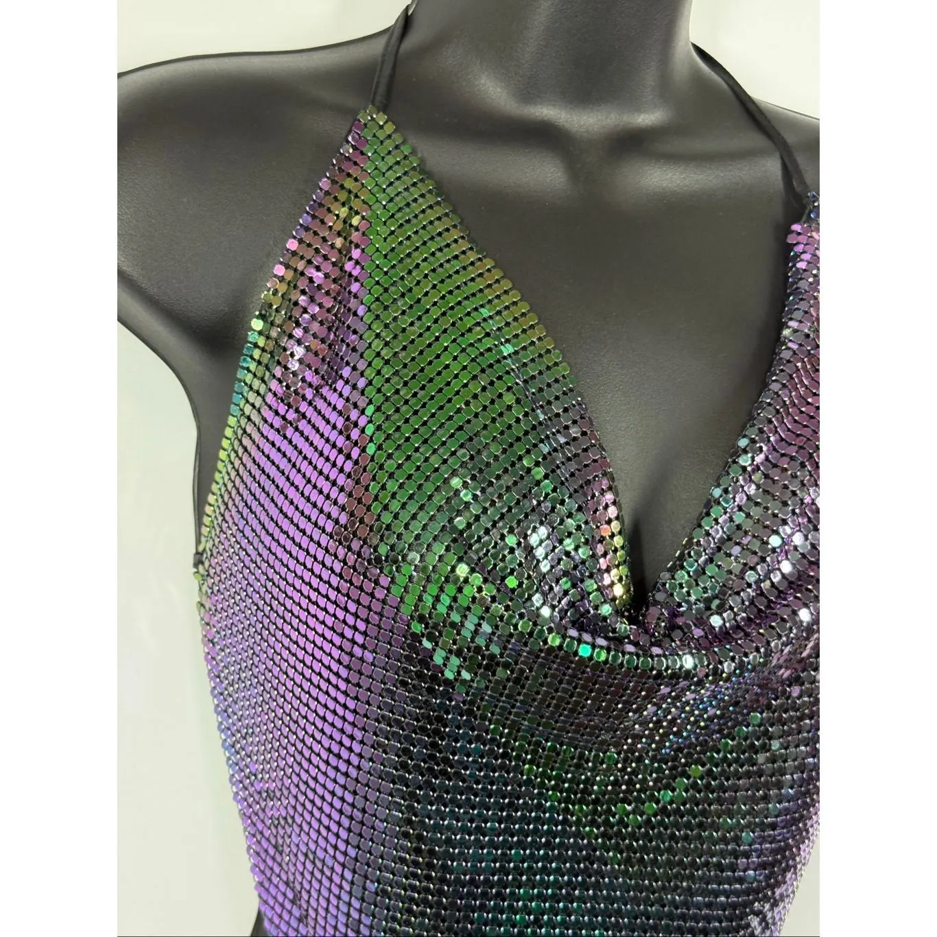 Lydia USA Women iridescent chain mail metal top size medium NWOT - Image 3