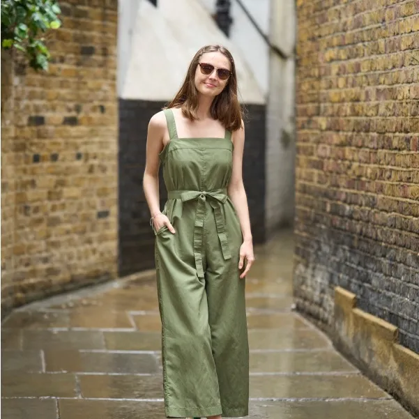 Uniqlo Woman’s Olive Green Women's Jumpsuit size medium - Image 12