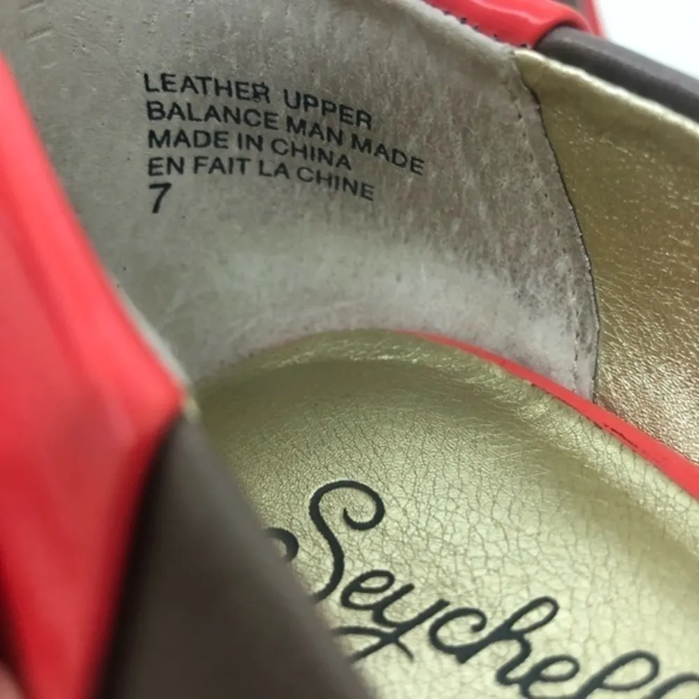 Anthro Seychelles strike a chord gray coral heels career size 7 - Image 4