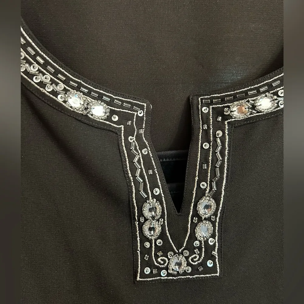 Covington long black two layer blouse, cami snaps into shirt, great condition - Image 5