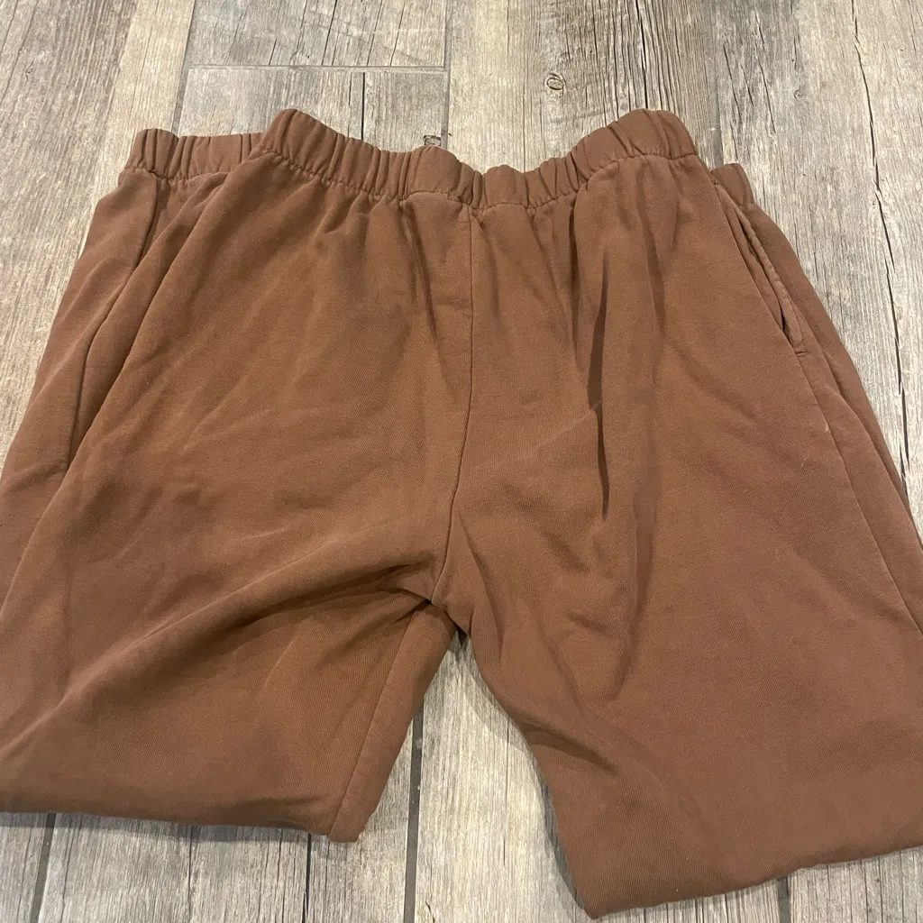 Brandy Melville Brown sweat Pants - Image 3