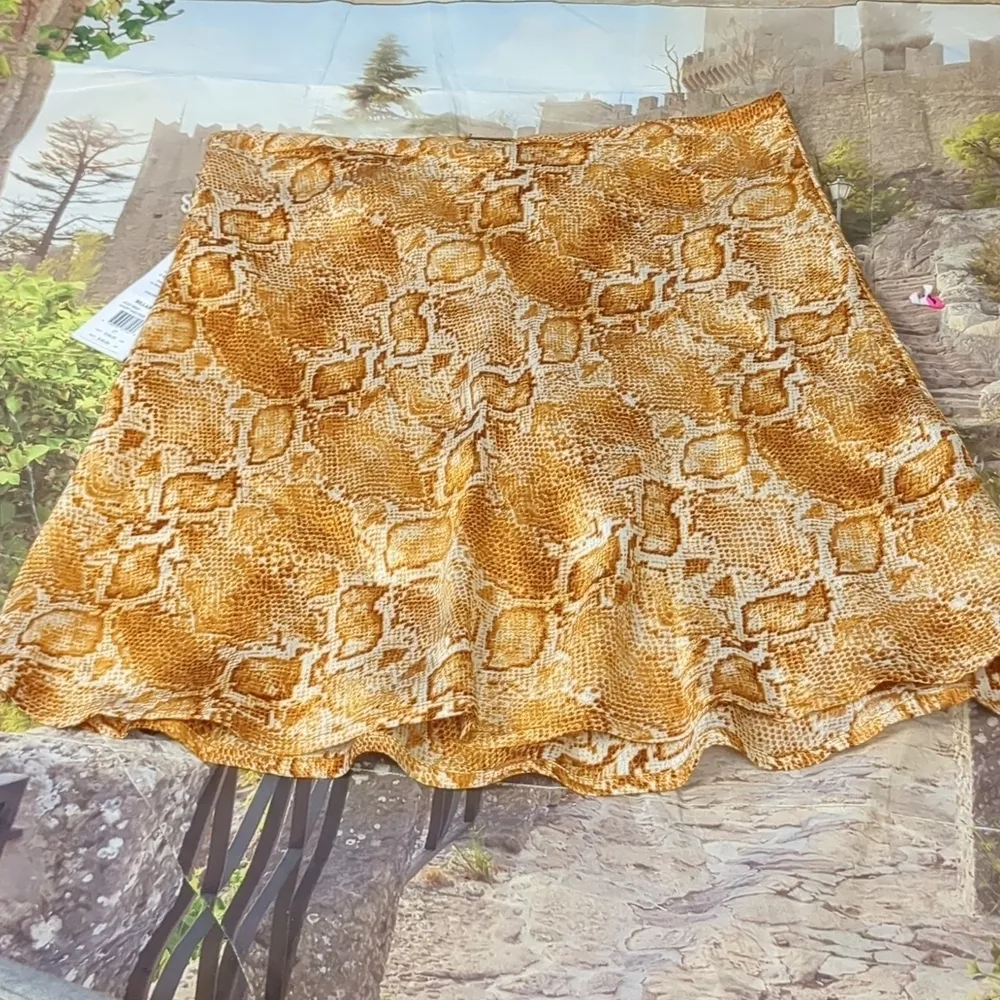 BILLABONG x sincerely Jules short and free orange snakeskin skirt size 27 - Image 4
