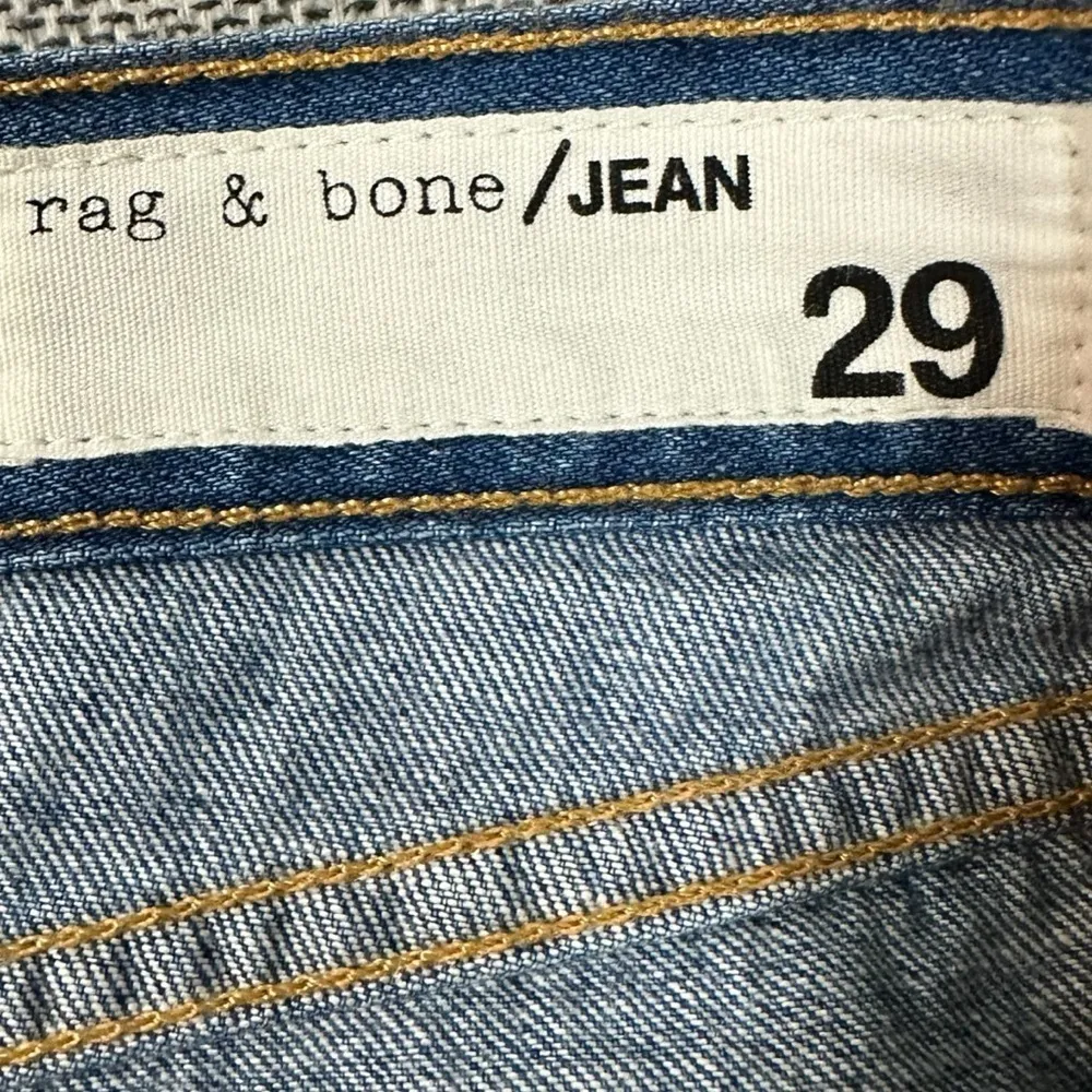 Revolve Rag & Bone The Cut-Off Jean Shorts in Freeport Size 29 Distressed Retro - Image 14