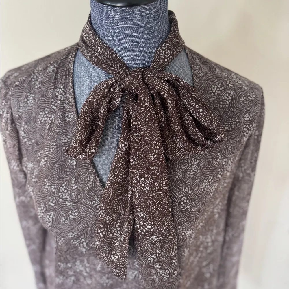 BB Dakota by Steve Madden Austell Sheet Printed Floral Front Tie Top Medium - Image 4