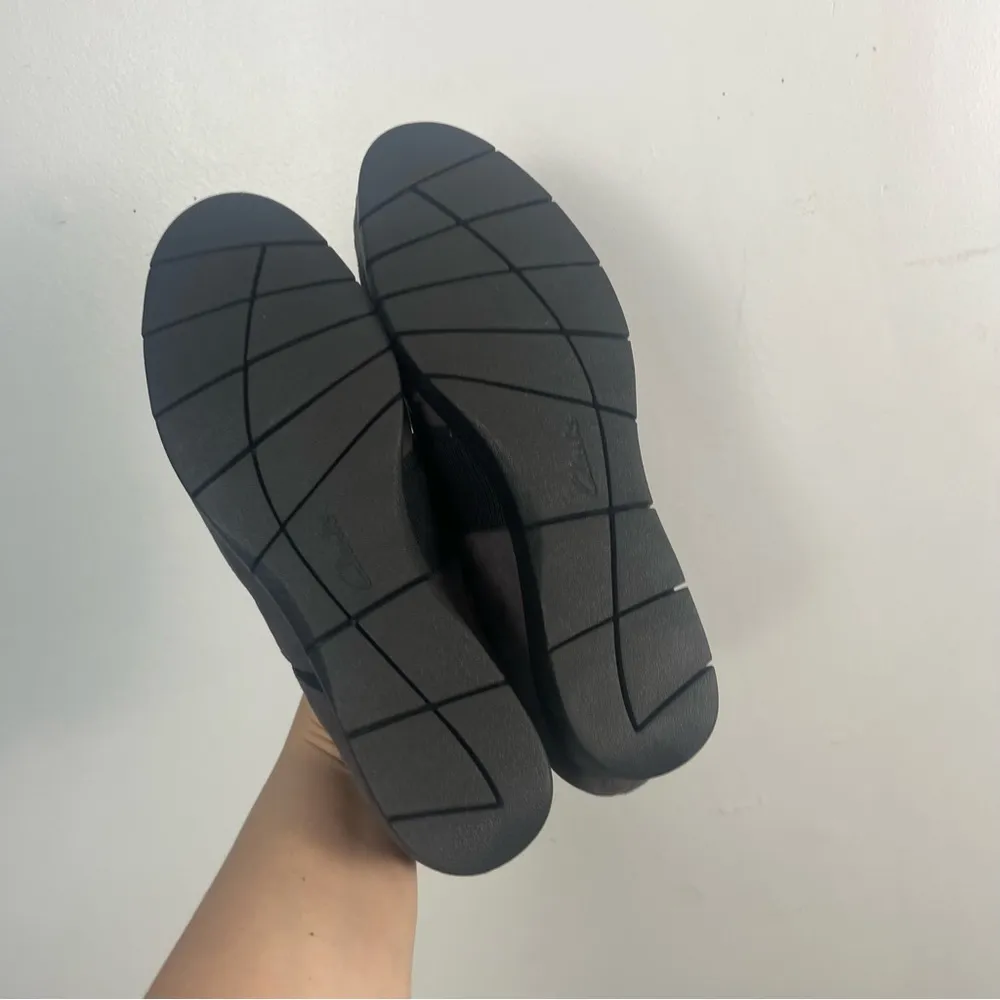 Clarks Artisan Daelyn Villa Grey Suede Mary Jane size 10 W - Image 5