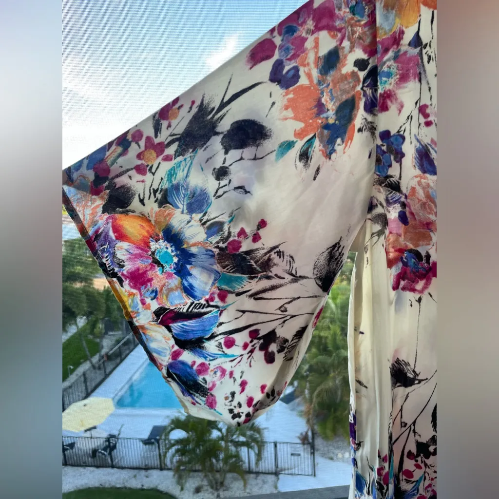 Umgee Floral Kimono | Crochet Bottom | Size Med/Lg | Beautiful Boho Vibe - Image 9