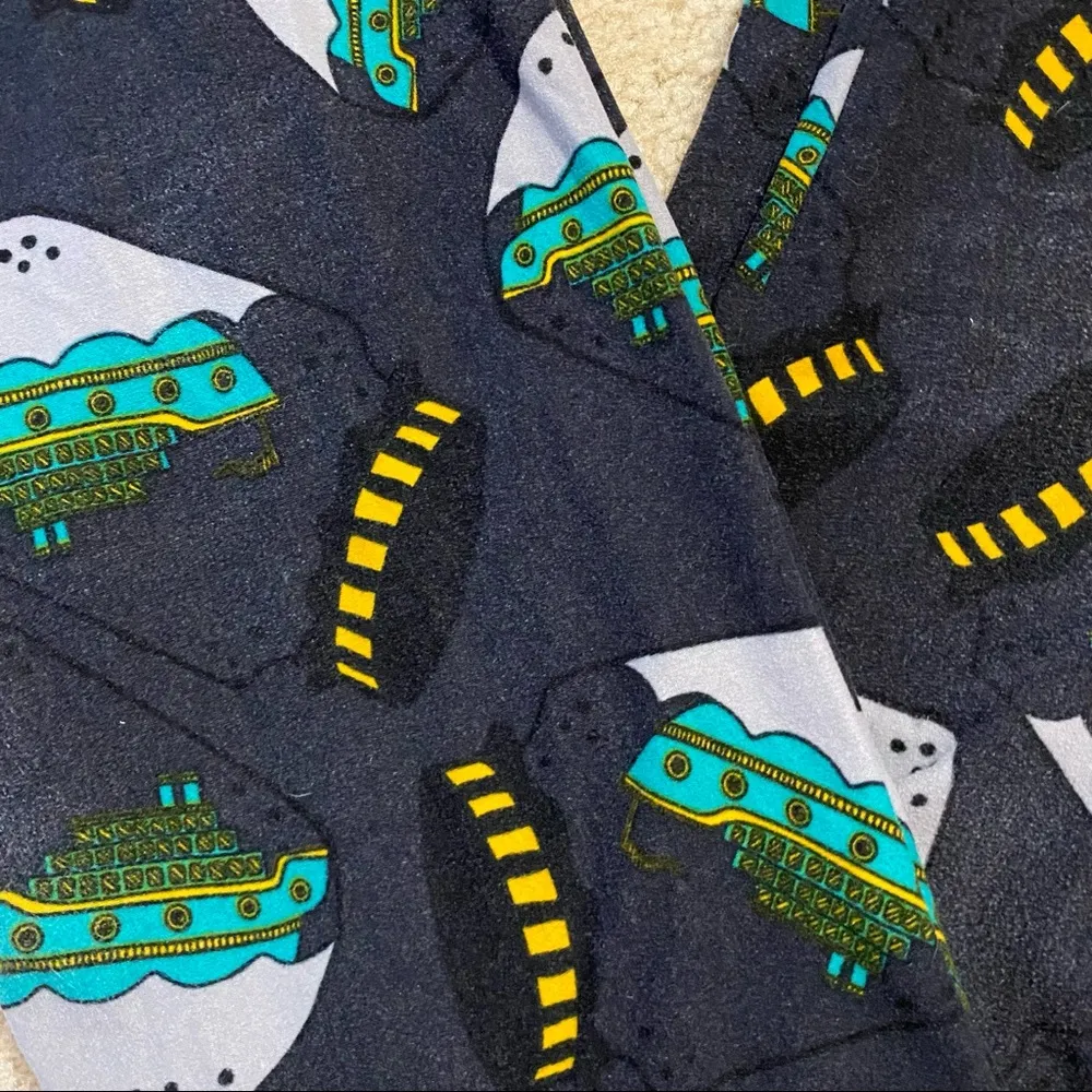 Ship in a bottle leggings - Image 6