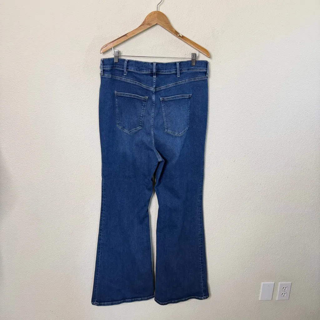 Boden Ultra High Rise Super Flared Jeans Women’s Size 34 Blue - Image 6