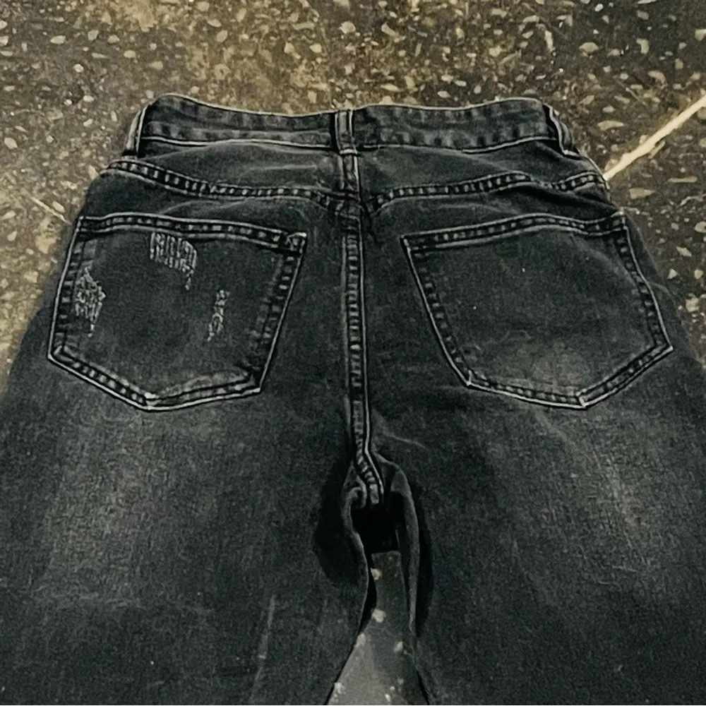 Shein Black Jeans in good condition - Image 8