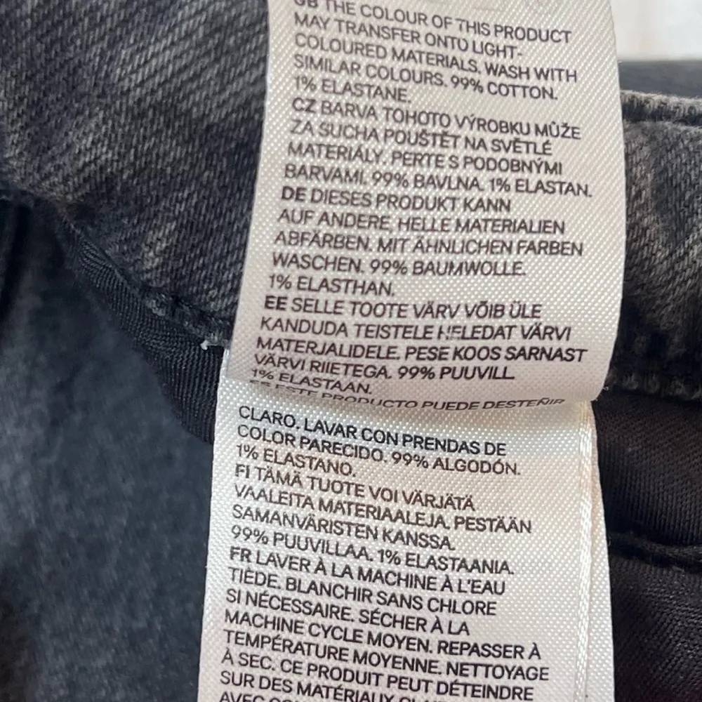 H&M Denim Ultra High Waist Mom Jeans Solid Charcoal Button Fly Size 6 Stretch - Image 7