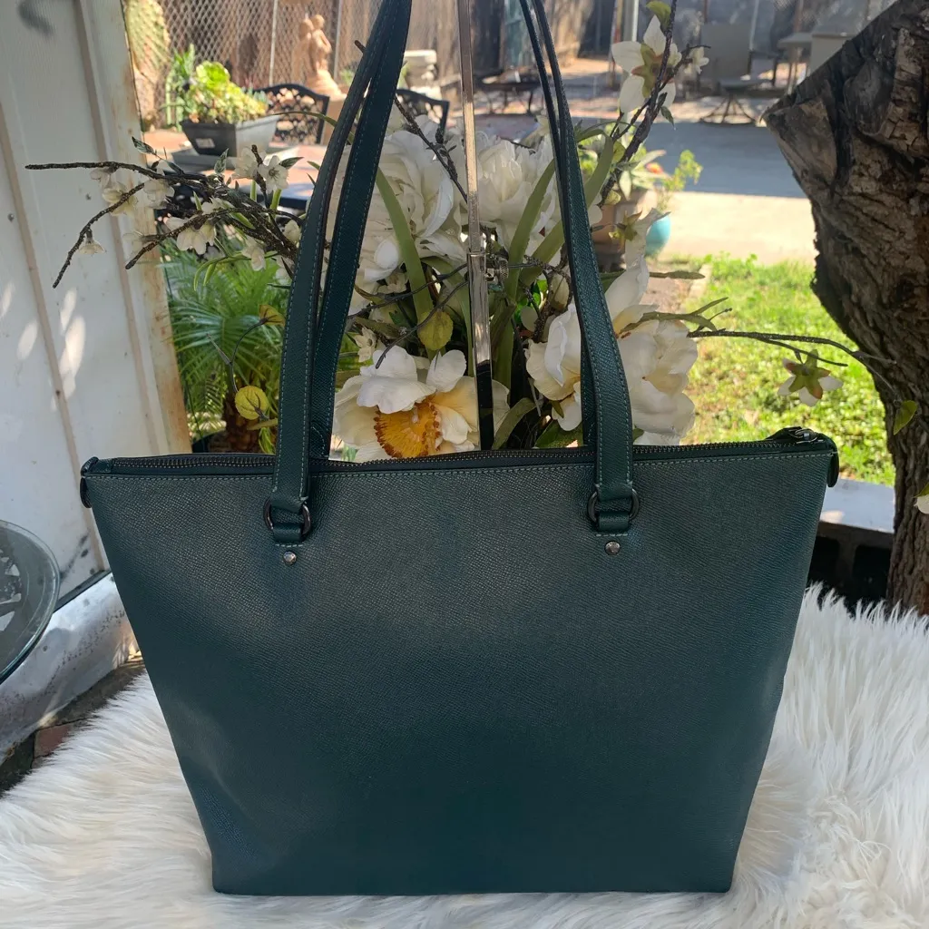 Coach Gallery Tote Bag Green Crossgrain Leather - Image 3