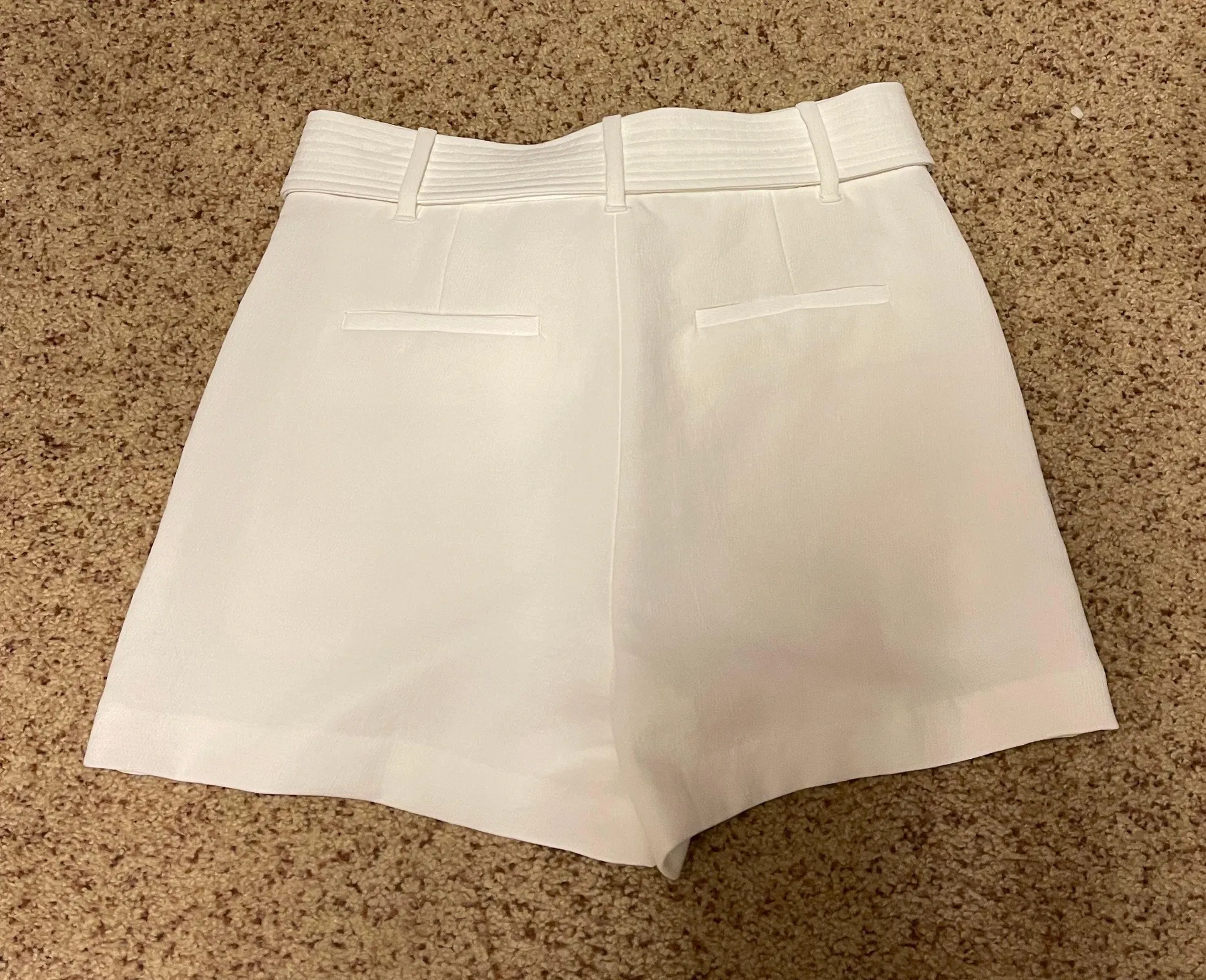 Wilfred High Waist Linen Shorts - Image 4