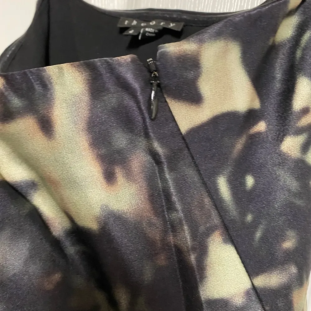 Theory 100% Silk Strapless Dress Size 4 - Image 4