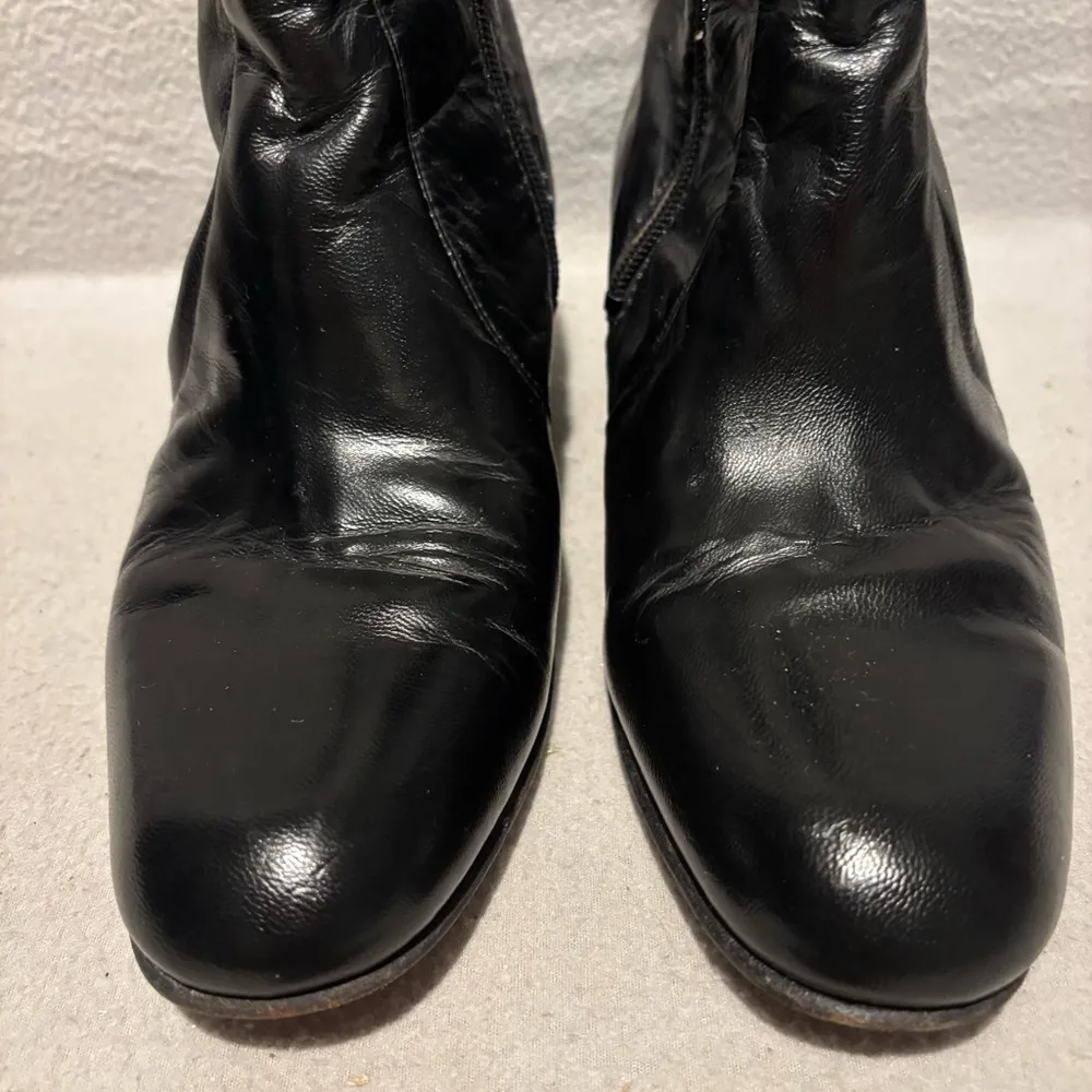 Black Leather Chelsea Ankle Boots Womens size 5 made in Mexico - Image 3