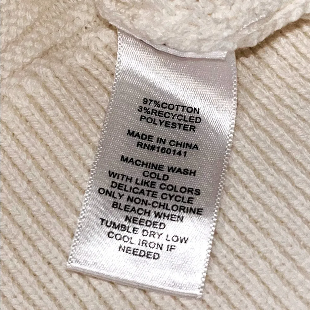 Frye  Sweater Vest Salt Breeze NWT! sz M - Image 4