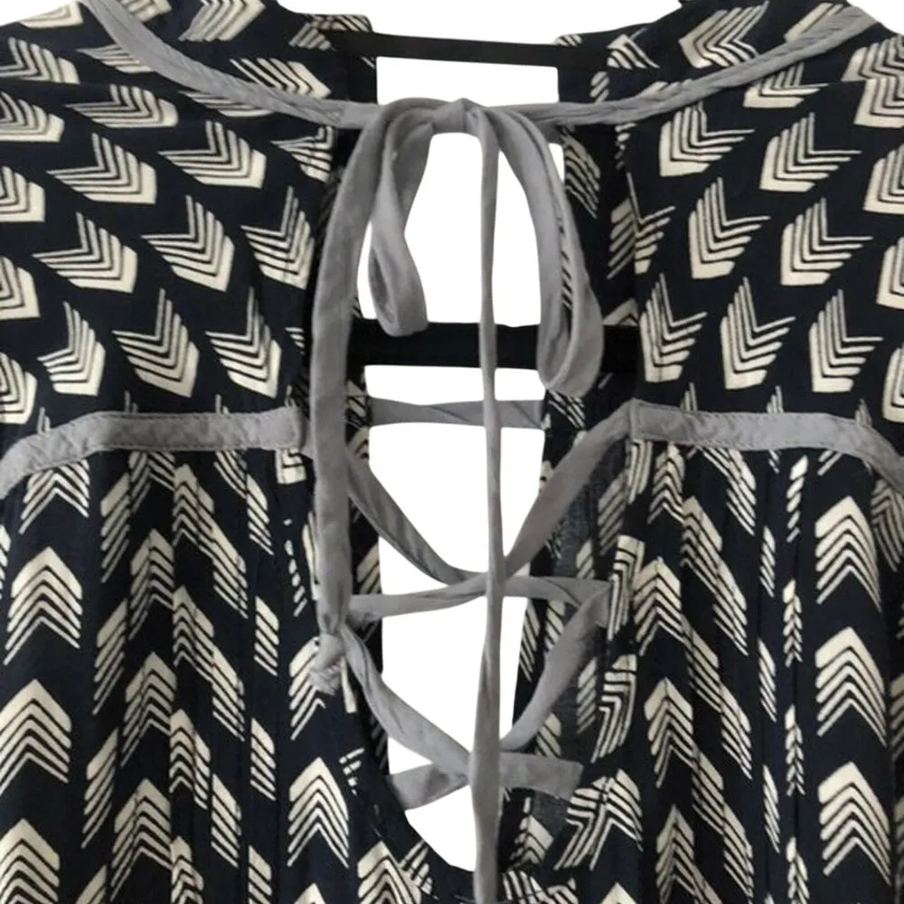 Comme Toi Tank Lace Back Detail - Image 3