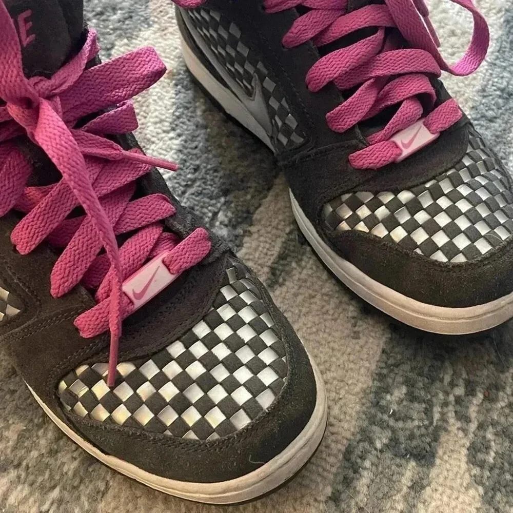 Nike Air Women’s Pretige III Lace Up Sneakers Size 7.5 / Style 349443-001 - Image 3