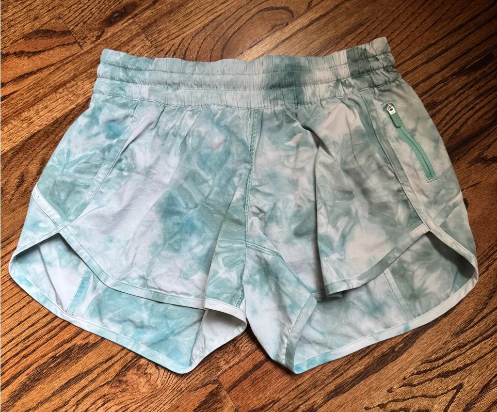 lululemon athletica green diamond dye tracker Shorts 4” inseam - Image 1