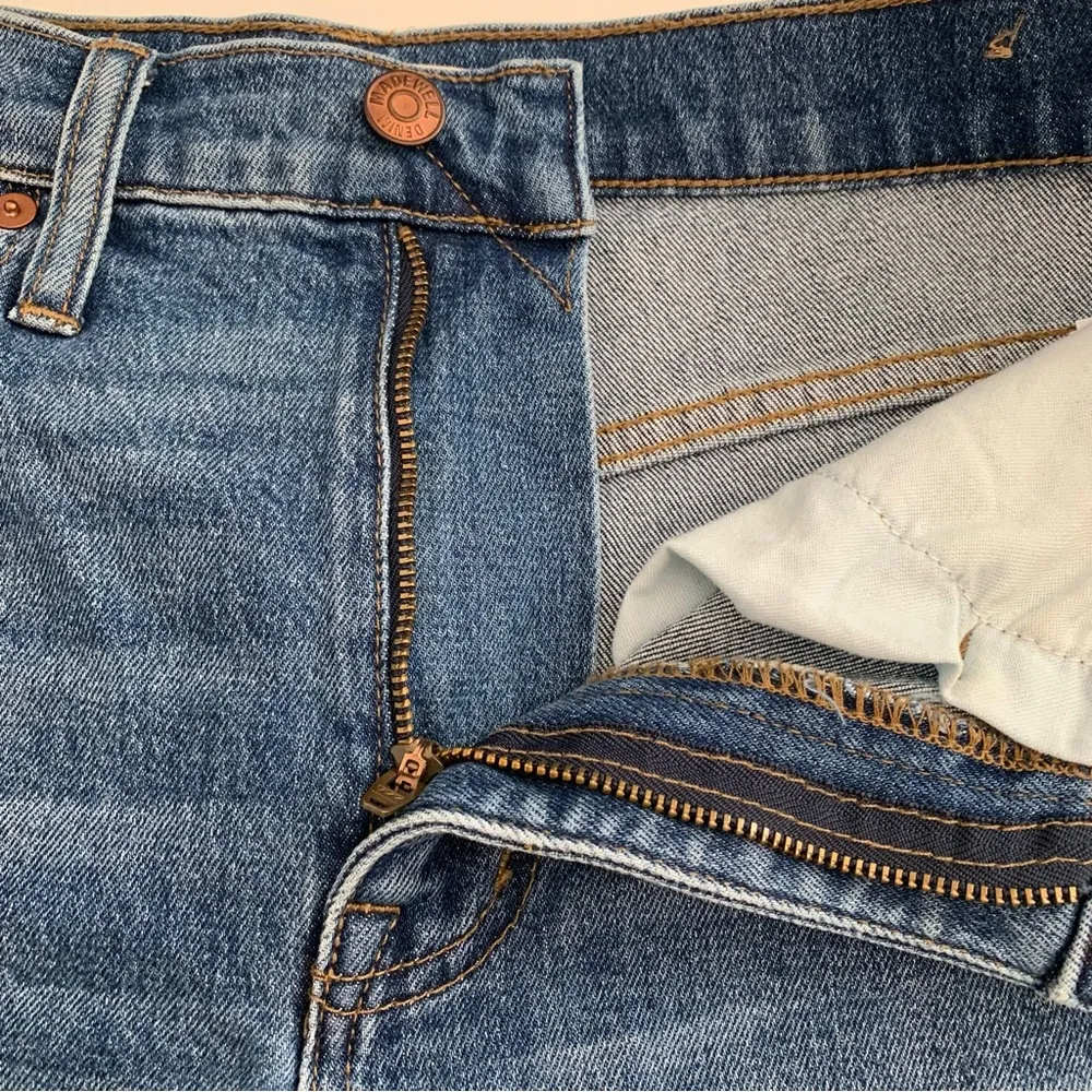 EUC Madewell The High Rise Slim Boyjean Tuxedo Strap Jeans Size 24 - Image 3