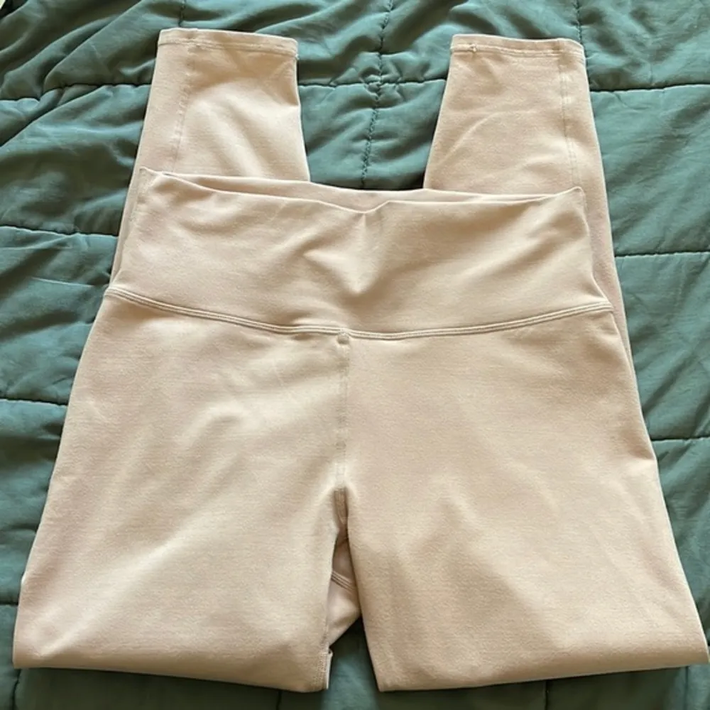 Fabletics Rose Pink Powerhold Leggings EUC #7854 - Image 2