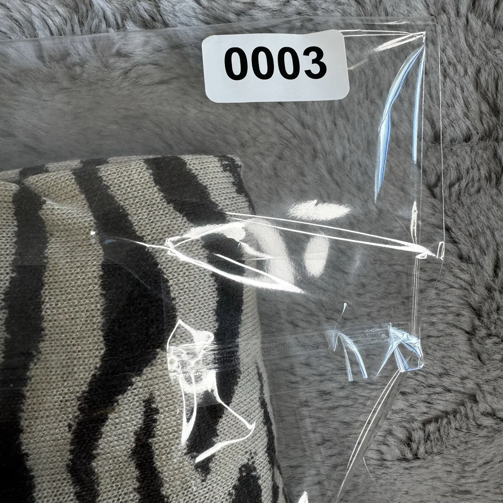 Crew Neck Lightweight  Zebra Print Sweater Sz S Side Zippers - Image 12