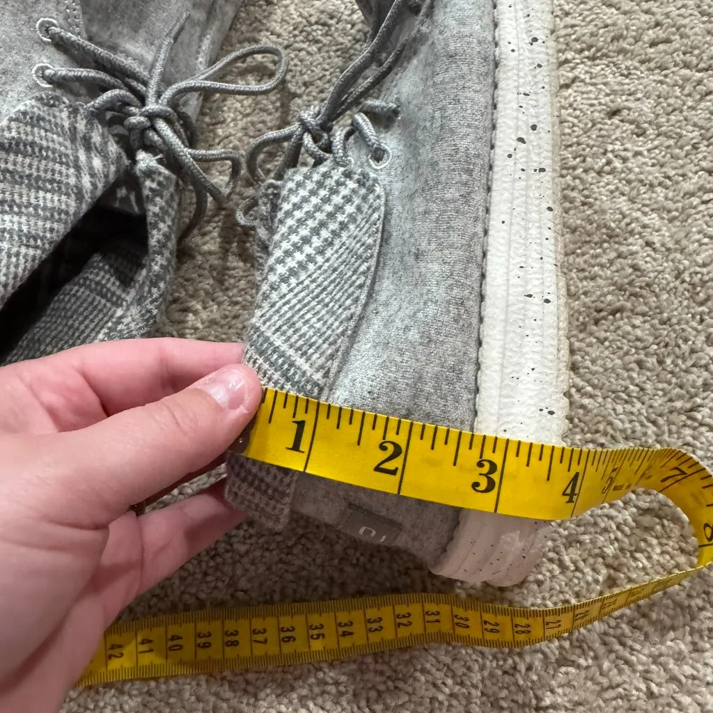 Hey Dude Casual Lace Up Shoes Gray Houndstooth Style Britt Women's Size 9 - Image 8