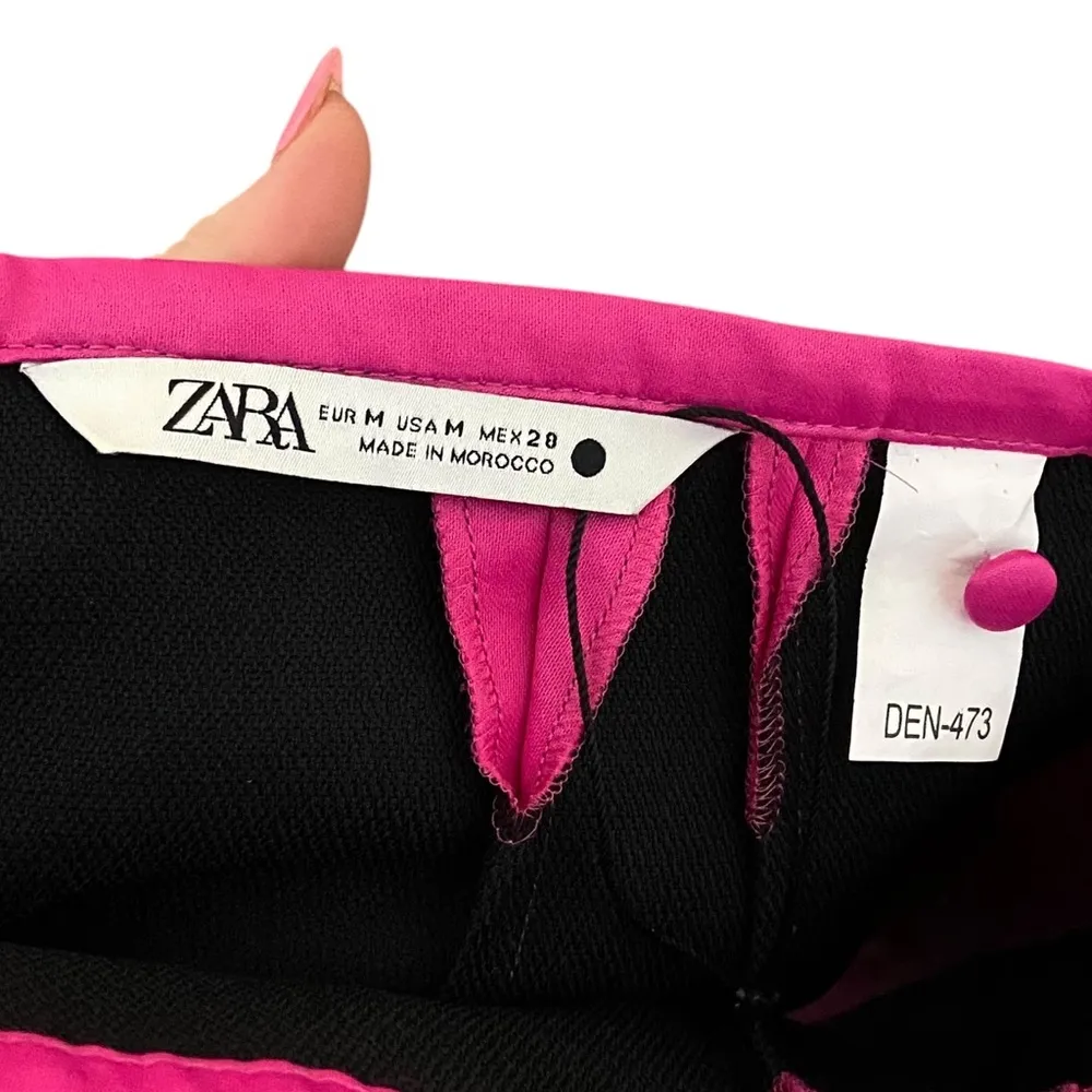 NWOT ZARA WOMAN BUTTONED SATIN EFFECT MINI SKIRT PINK FUCHSIA‎ Size Medium - Image 6