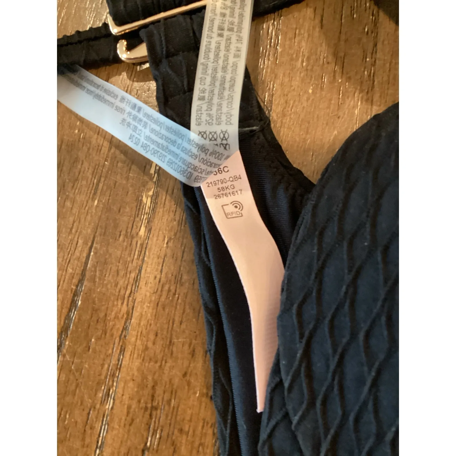 Victoria's Secret Swim Mix & Match textured Twist Push-Up Bikini Top Black 36C - Image 7