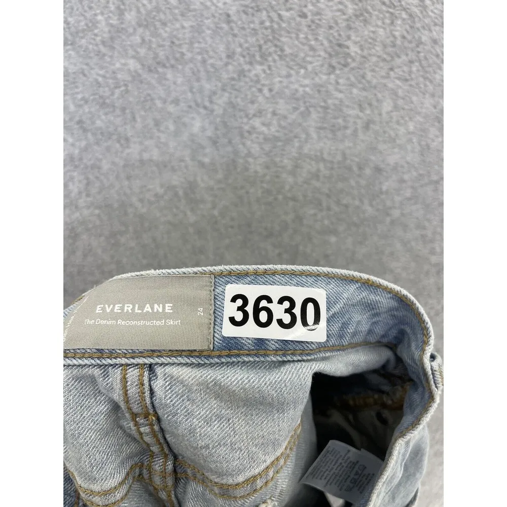 Everlane Women's Blue Denim Skirt Light Wash Size 24 Reconstructed Distressed - Image 5