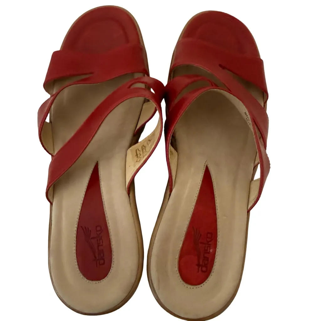Dansko Red Avril Strappy Slide Leather Sandals Leather Wedge LKNW SZ 39 - Image 5