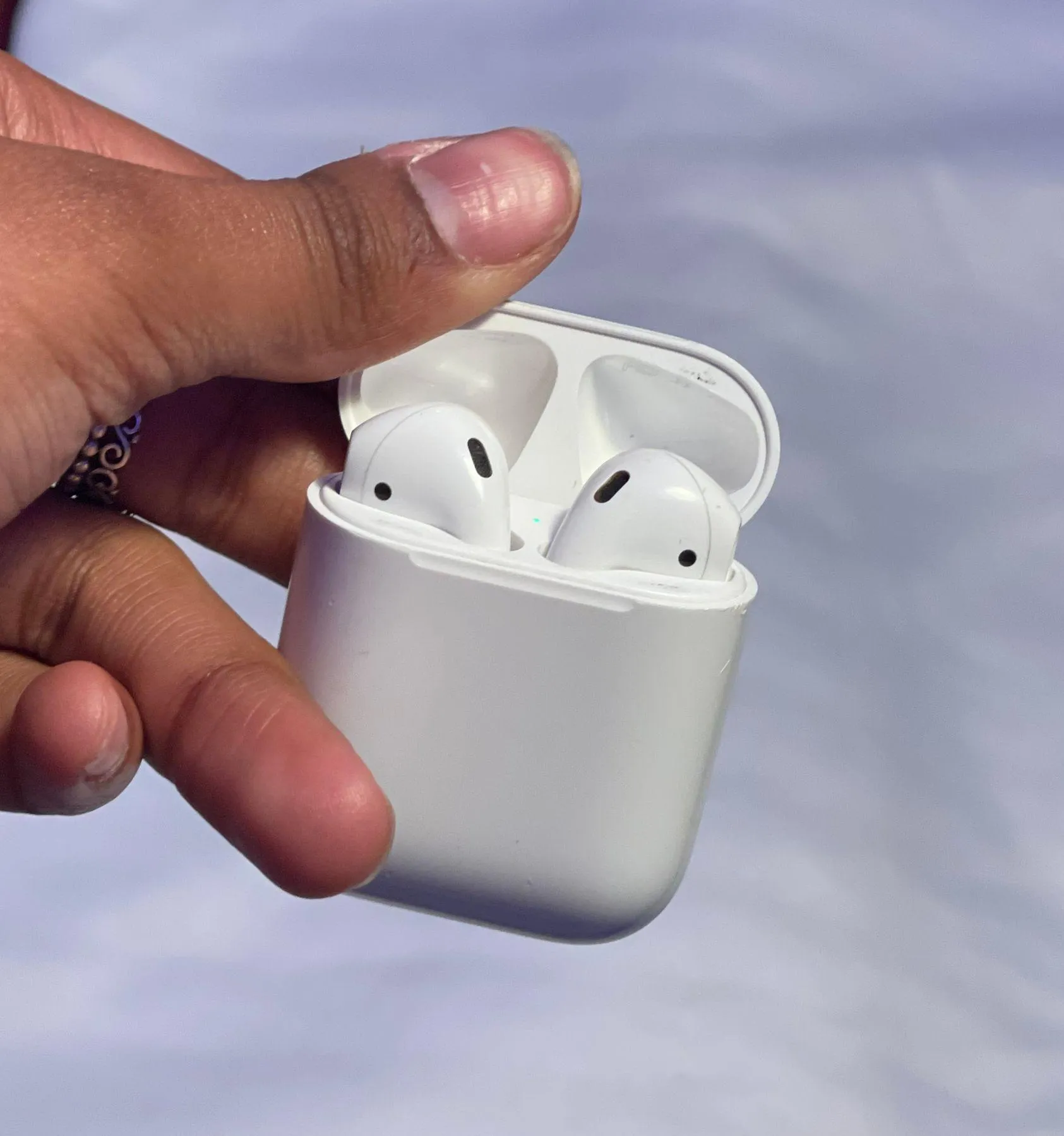 Apple AirPods With Charging Case - Image 3