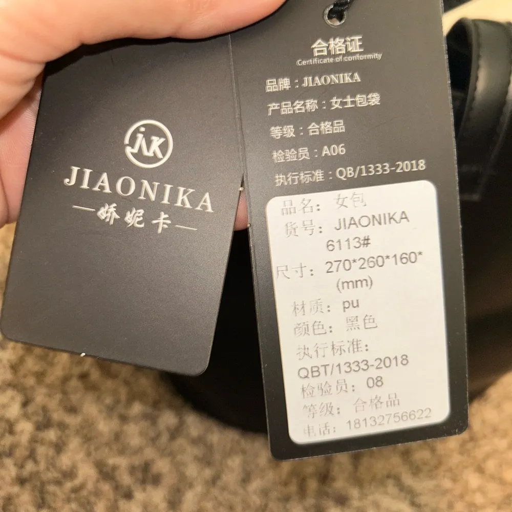 Elegant Black Leather Tote Bag - Image 4