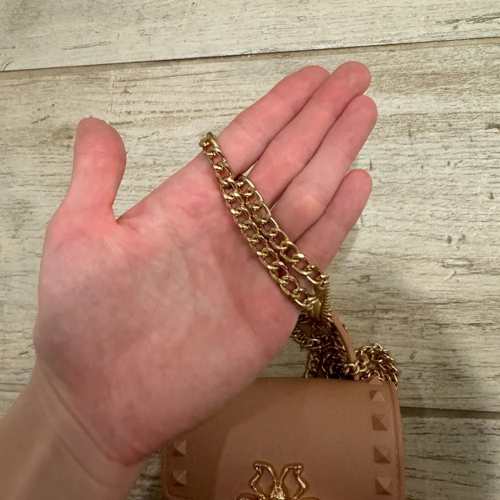 Pink Bee Bag - Image 4